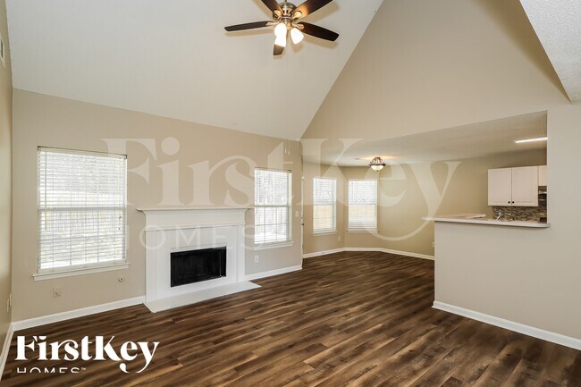 Foto del edificio - 1173 Round Table Ln