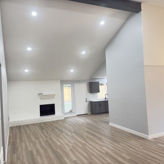Foto del edificio - 12626 Havenrock Dr