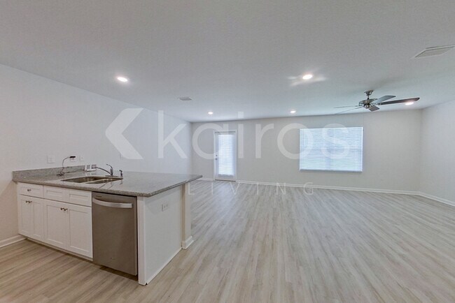 Foto del edificio - 209 Monarch Ln