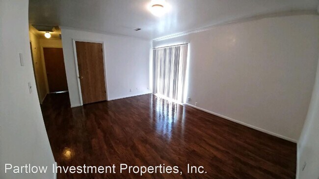 Building Photo - 3530-3534 S 300 E