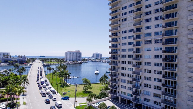 Building Photo - 2500 E Las Olas Blvd