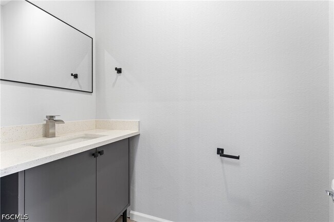 Building Photo - 4730 NW 38th Pl