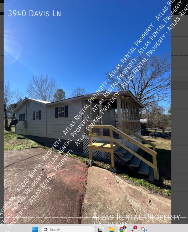 Building Photo - 3940 Davis Ln