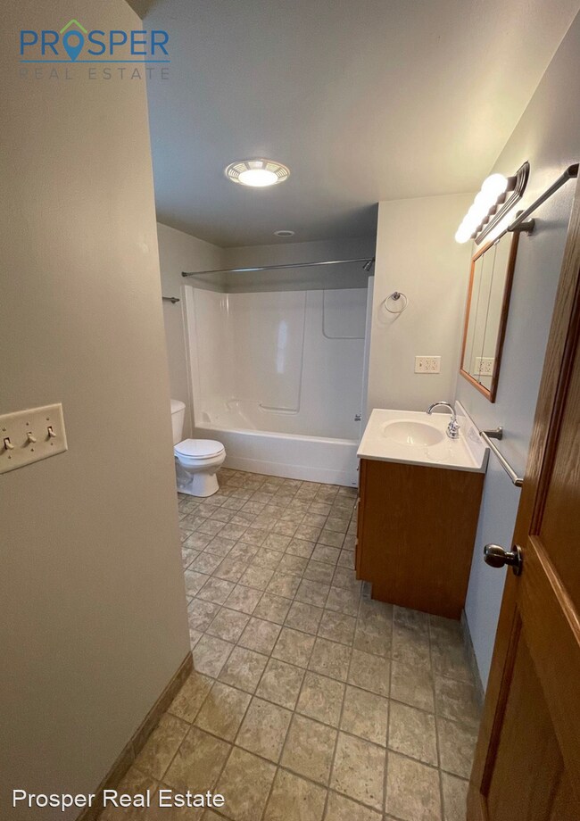Foto del edificio - 4 br, 2 bath House - 491 Bartlett Avenue