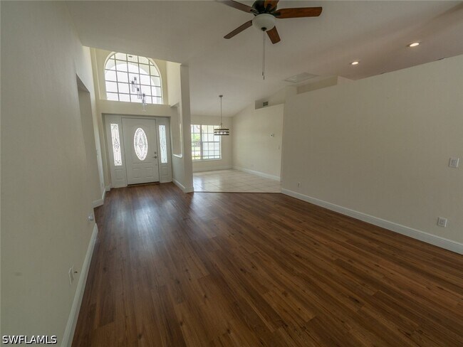 Foto del edificio - 11394 Waterford Village Dr