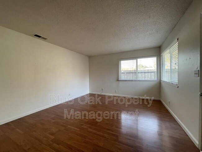 Building Photo - 59 St Francis Dr