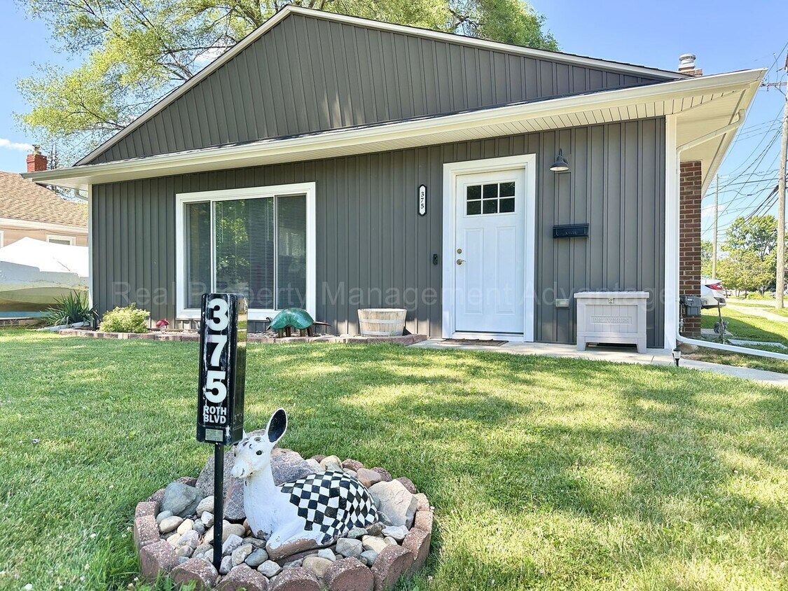 Foto principal - Rare Clawson Ranch – Fully Updated, Open C...