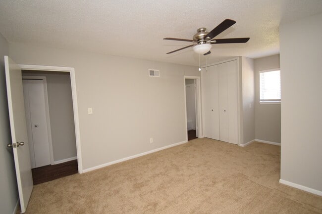 Building Photo - Brookridge Country Club Apartments