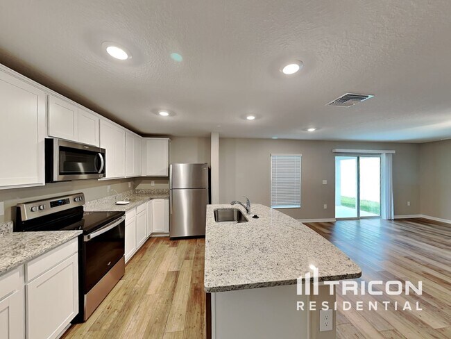 Building Photo - 29229 Fedora Circle Brooksville FL
