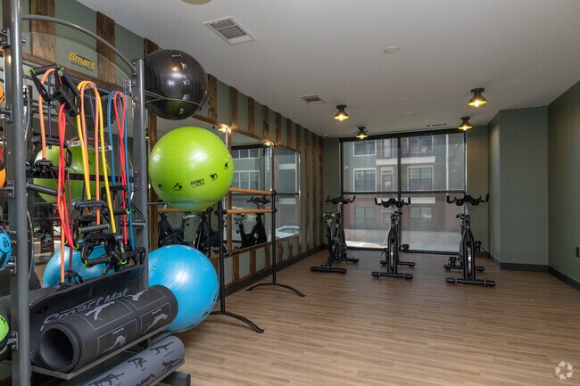 Gimnasio - The Avery