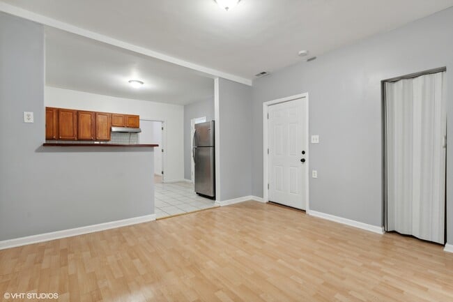 Foto del edificio - 560 W 18th St