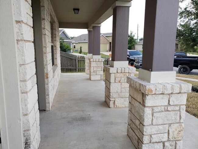 Building Photo - 4501 Fifnella Way