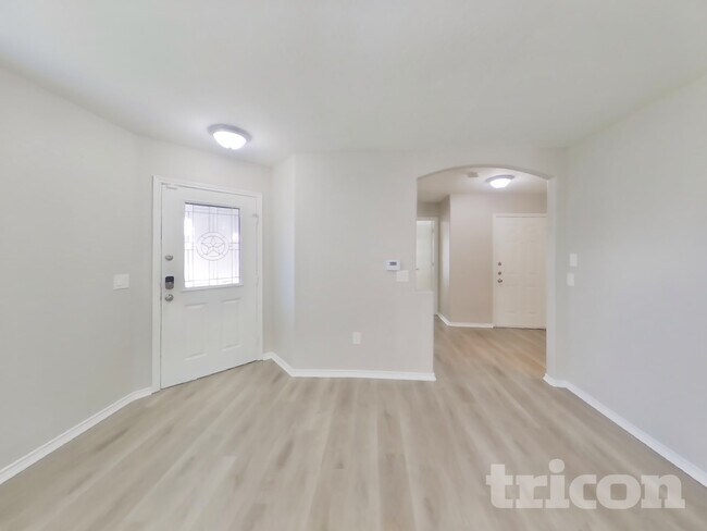 Foto del edificio - 6647 Hartnet Fields