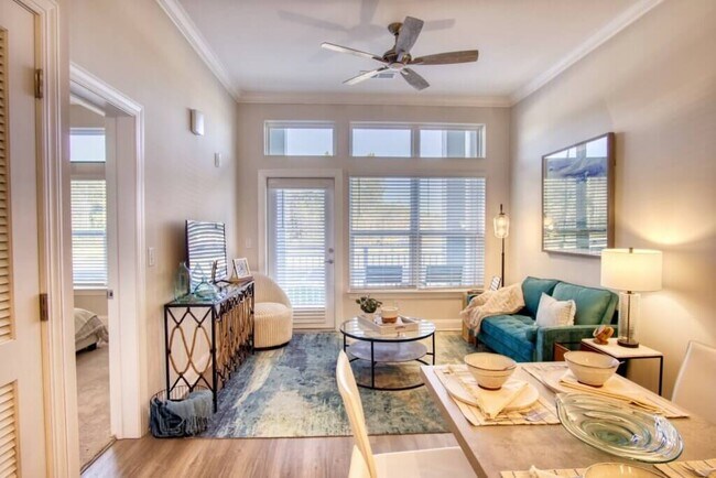 Espaciosa y moderna sala de estar - The Retreat at Carteret Place