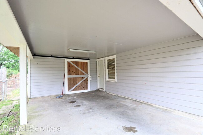 Building Photo - 3 br, 1 bath House - 3550 Kipling Drive