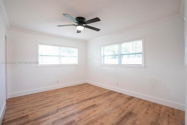 Foto del edificio - 3468 NE 17th Ave