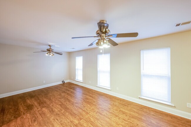 Foto del edificio - 1308 Upper Kingston Rd