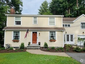Building Photo - 145 Concord Rd