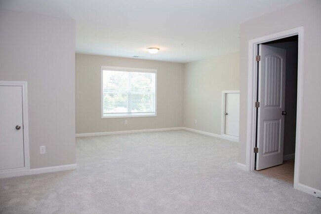 Foto del edificio - 1210 Foxcroft Ln
