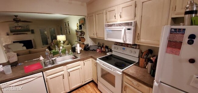 Building Photo - 2 br, 2.5 bath Condo - 6651 Jacksons square