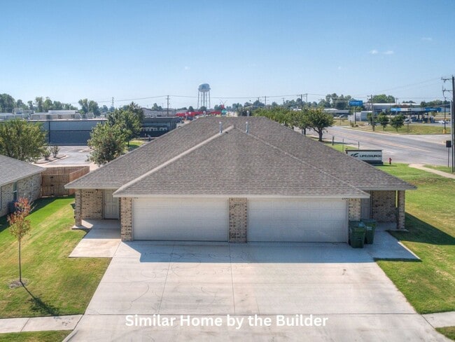 Photo - Charming 3-Bed in Yukon - Move-In Ready House