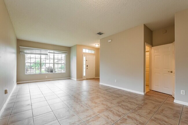 Building Photo - 14693 Kristenright Ln