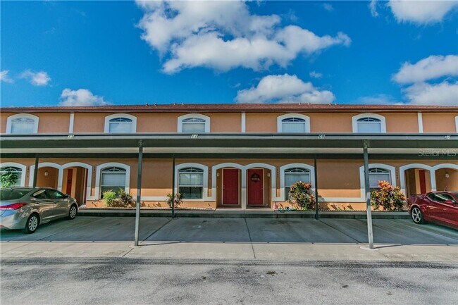 Foto del edificio - 14611 Par Club Cir