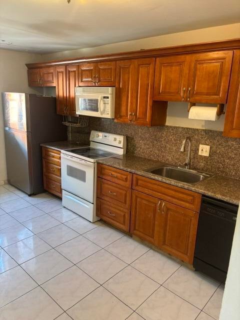 Photo - 681 SW 14th St (Deerfield Beach, FL) House