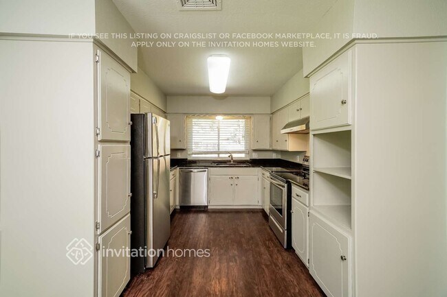 Foto del edificio - 8221 Pearl St