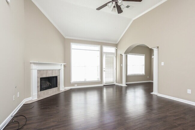 Foto del edificio - 10183 Tall Hickory