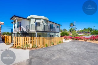 Building Photo - 315 Lado De Loma Dr