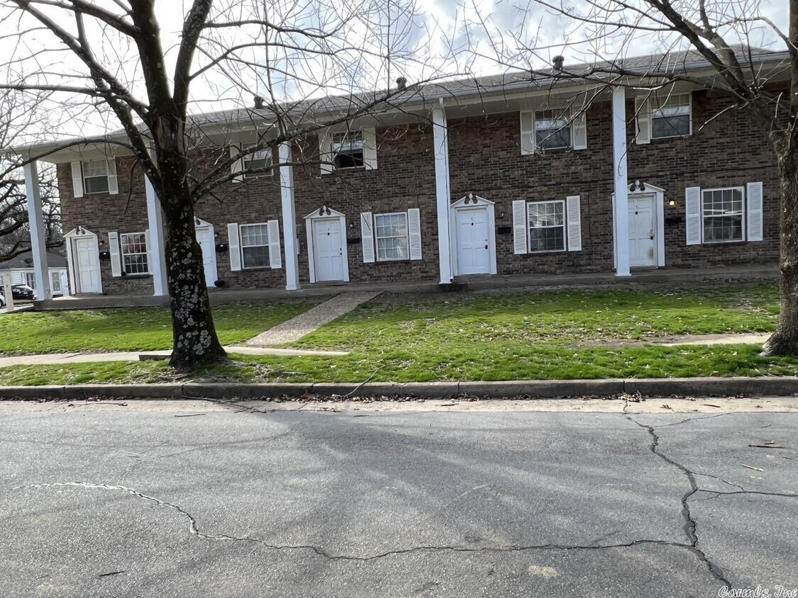 4301 W Markham St Little Rock, AR 72205 Alquileres en Little Rock, AR