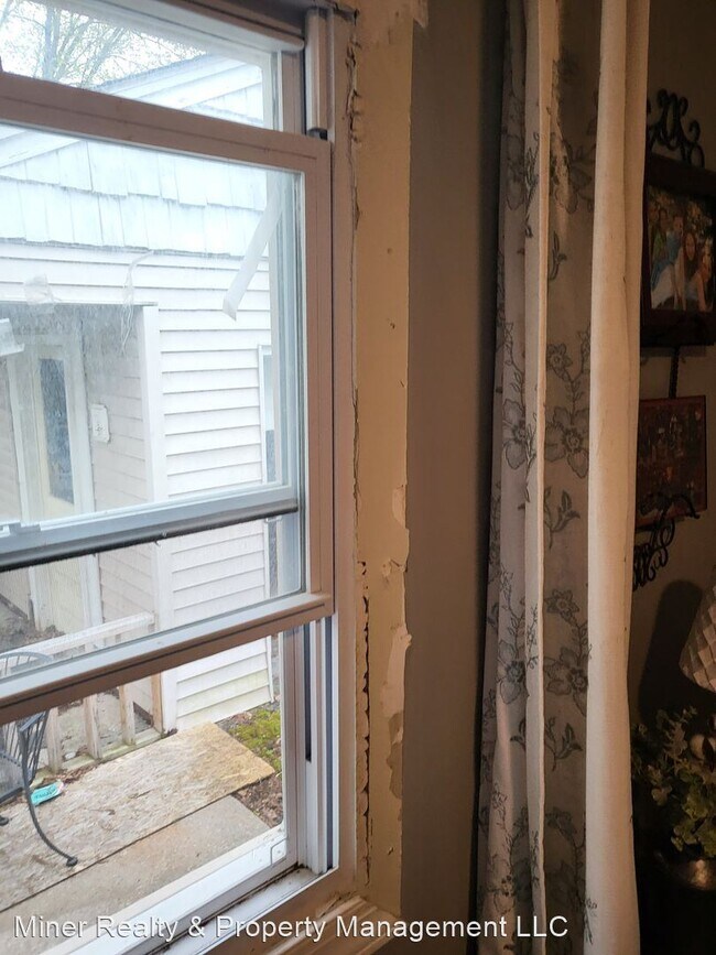 Foto del edificio - 5 br, 2 bath House - 406 Mayberry RD