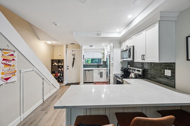 Foto del edificio - 330 Sterling St