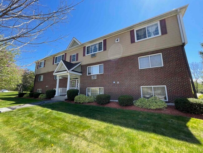Building Photo - 3911 Brown Ave