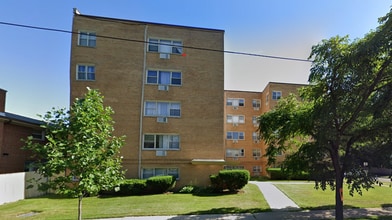 Building Photo - 1447 W Touhy Ave