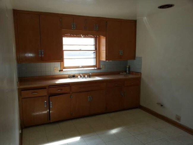 Foto del edificio - 3212 N 54th St