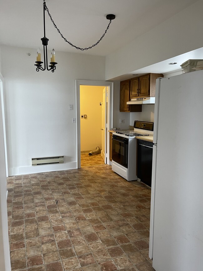 Kitchen with Gas Stove - 43 Jordan St