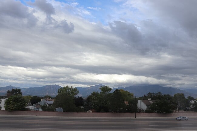 Building Photo - 6793 Mountain Aura Dr