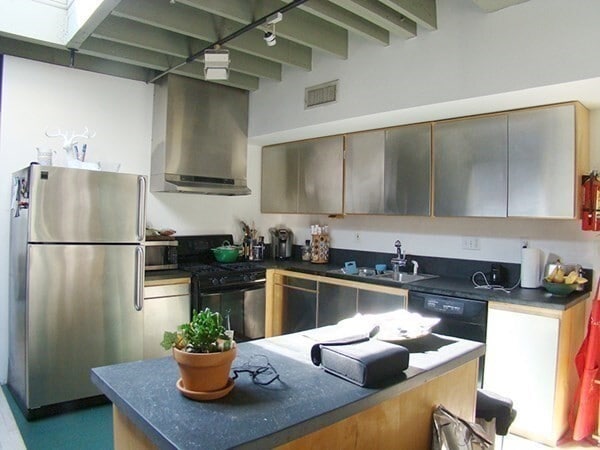 Building Photo - 29 Stanhope St