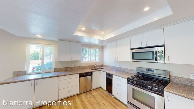Building Photo - 4 br, 3 bath House - 366 Lourdes Lane