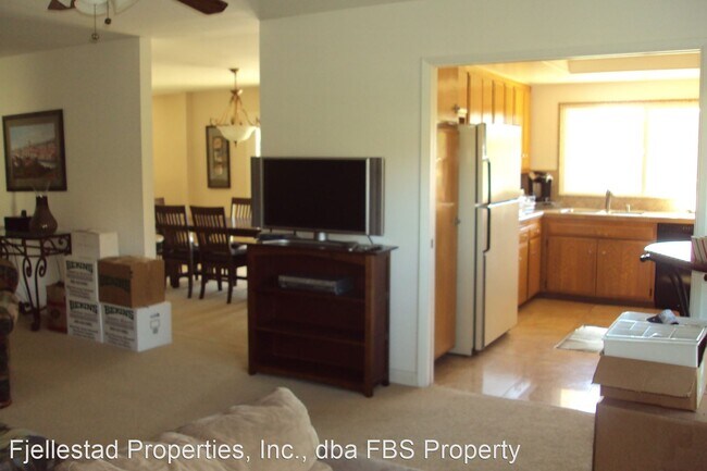 Building Photo - 3 br, 2.5 bath House - 17736 Sintonte Drive