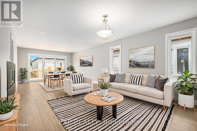 Building Photo - 1222 Montblanc Cres