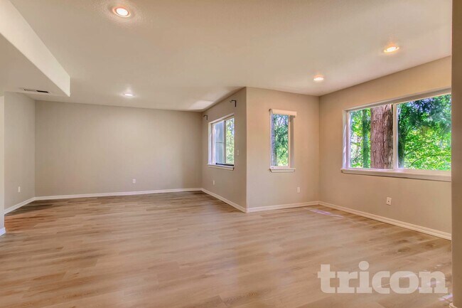 Foto del edificio - 7535 SW Onnaf Ct