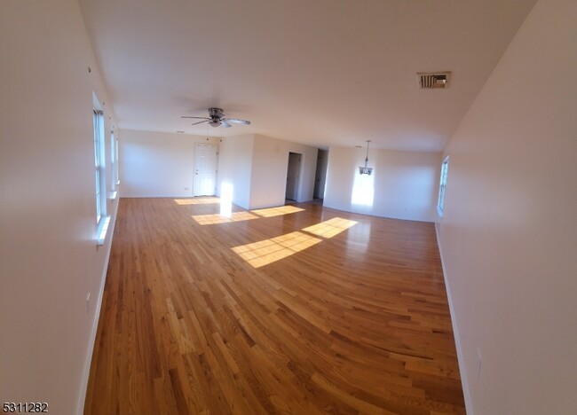 Foto del edificio - 1013 Walnut St.