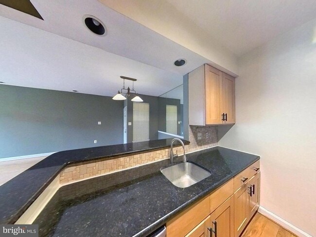 Foto del edificio - 5917 Barbados Pl