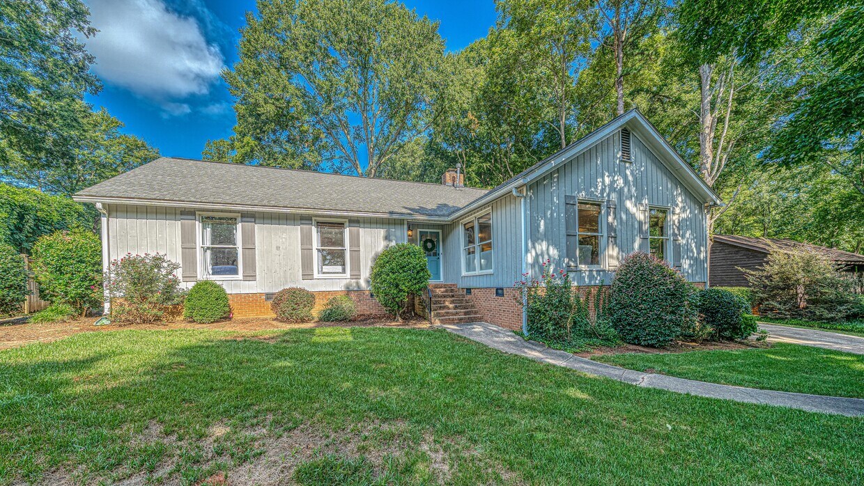 1810 Wandering Way Dr, Charlotte, NC 28226 House Rental in Charlotte