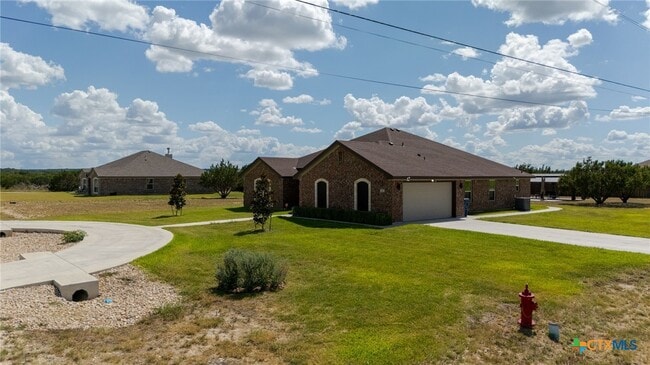 Building Photo - 300 Martin Dr