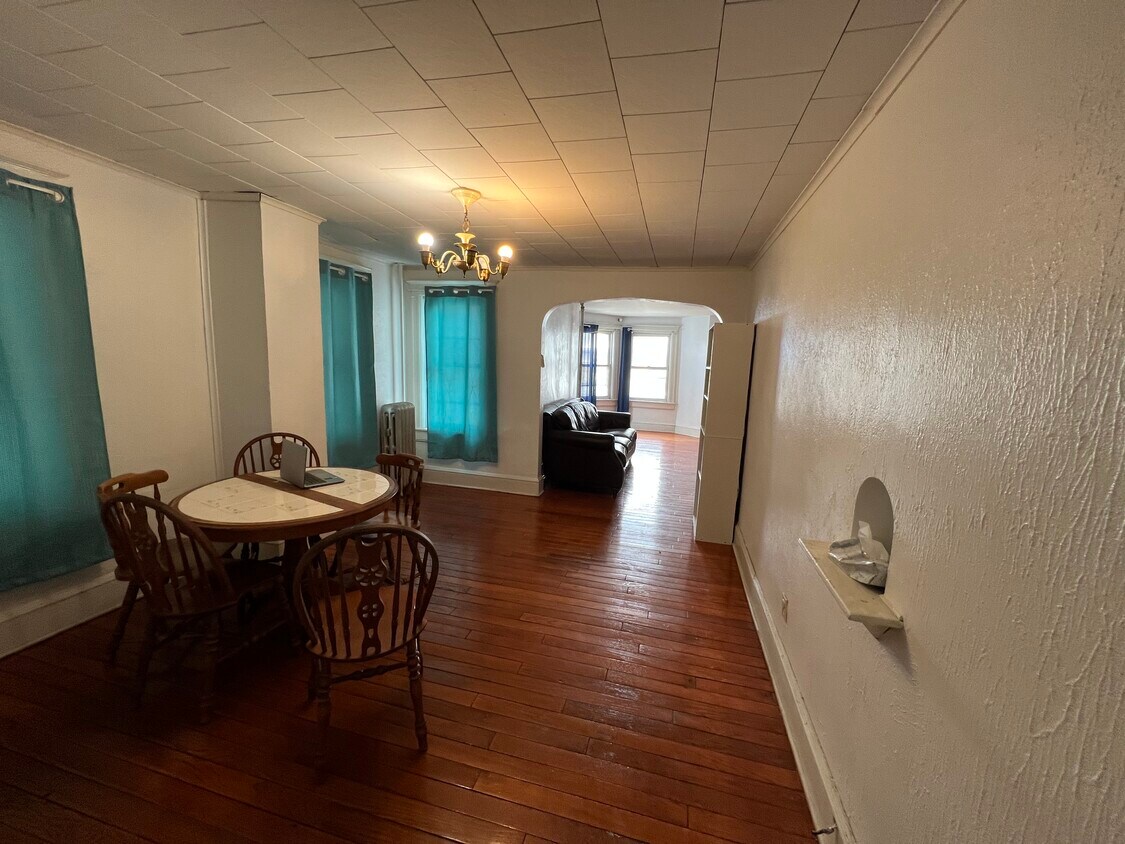 136 S Hancock St, WilkesBarre Township, PA 18702 Apartments in