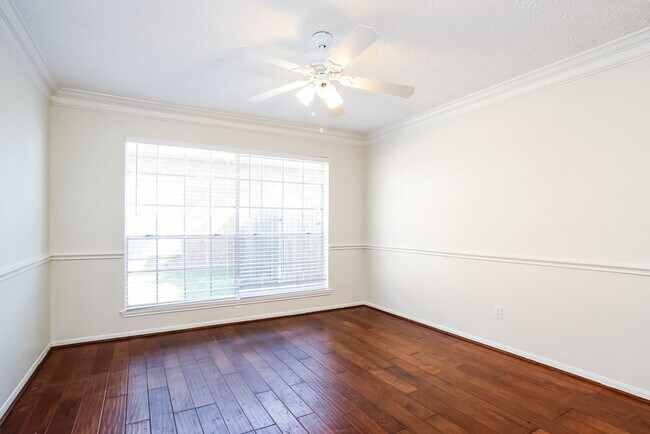 Foto del edificio - 5502 Village Springs Dr